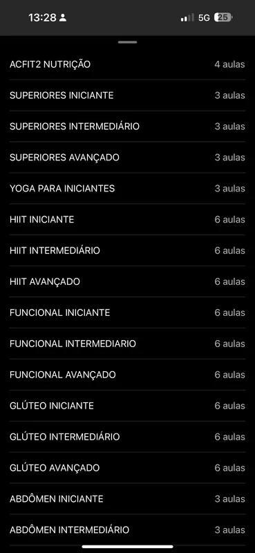 Tela do aplicativo ACFIT2 com a lista de treinos
